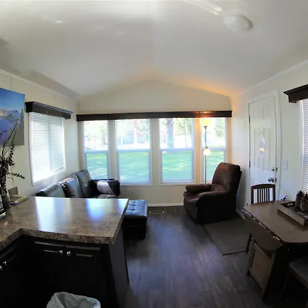 Crater Lake Resort-3